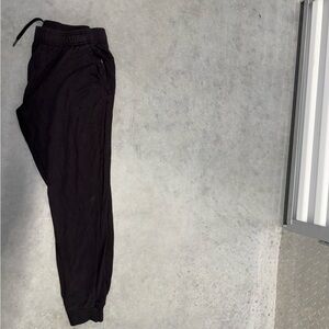 Apana Men’s Joggers